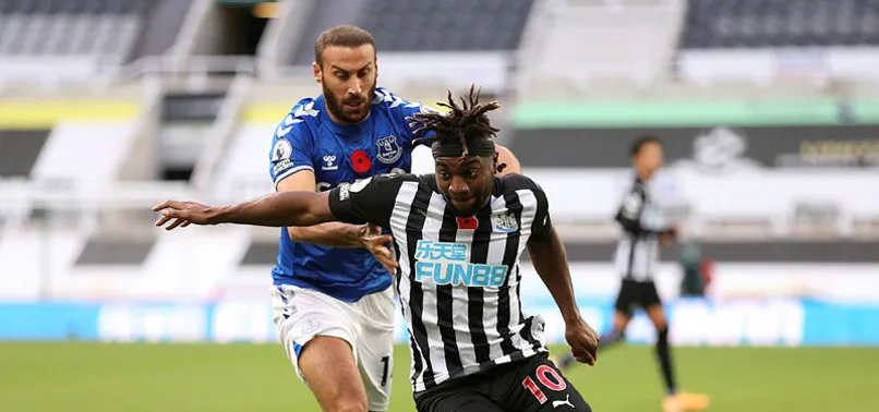 Cenk Tosun 8 ay sonra sahalara döndü