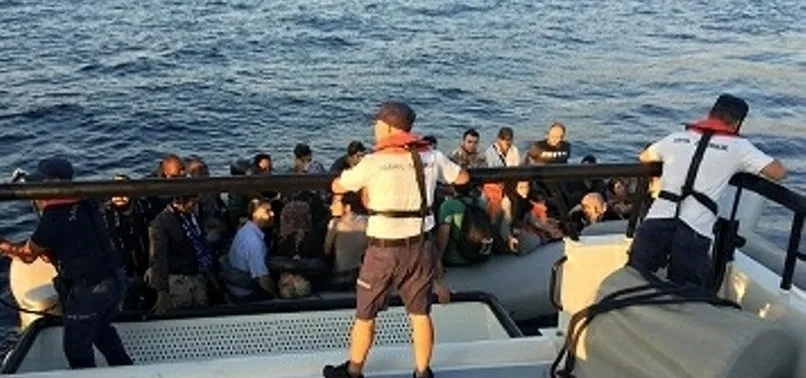 İzmir'de 75 düzensiz göçmen yakalandı