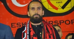 Erkan Zengin resmen transfer oldu!