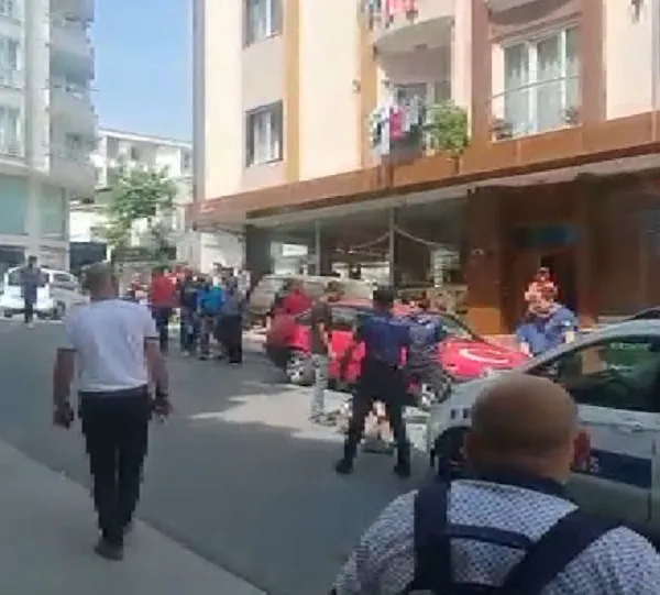 Son dakika: İstanbul Esenyurt'ta sokakta düğün tartışmasında arbede çıktı! Polis havaya ateş etti - 4