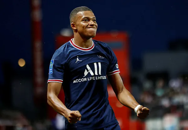 real-madridden-mbappe-icin-astronomik-teklif-1629834863368.jpg Real Madrid'den Mbappe için astronomik teklif | İspanyollar kesenin ağzını açtı - 2