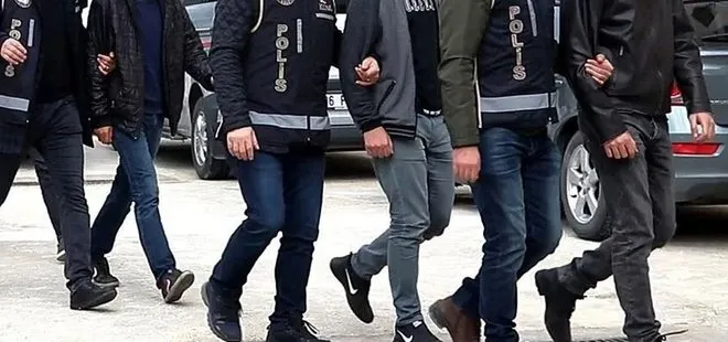 İzmir’de FETÖ operasyonu! 12 şüpheli yakalanarak gözaltına alındı