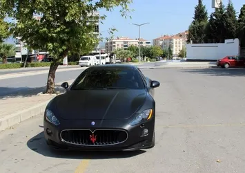 Maserati'si olan adama şok egzoz cezası!