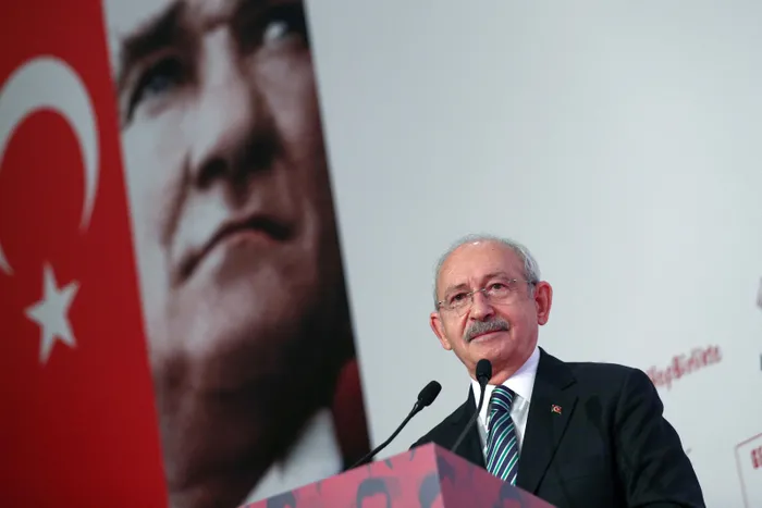 Kemal Kılıçdaroğlu’nun zor anları: Parlamenter sistem taslağını anlatamadı! Selahattin Demirtaş’a destek verdi