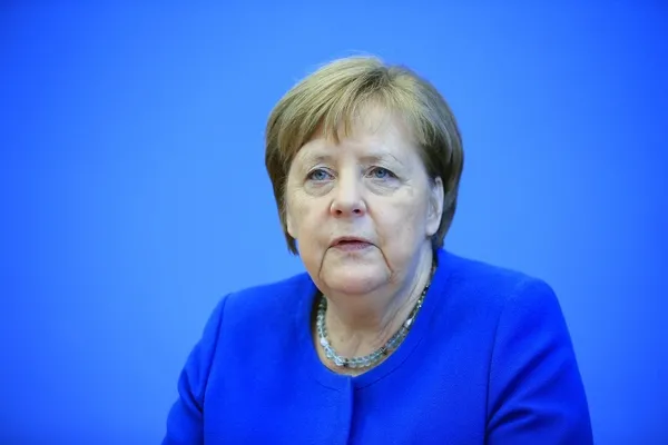 almanyada-angela-merkel-yeni-hukumet-kurulana-kadar-gorevine-devam-edecek-1635285778099.jpg Almanya'da Angela Merkel yeni hükümet kurulana kadar görevine devam edecek - 1