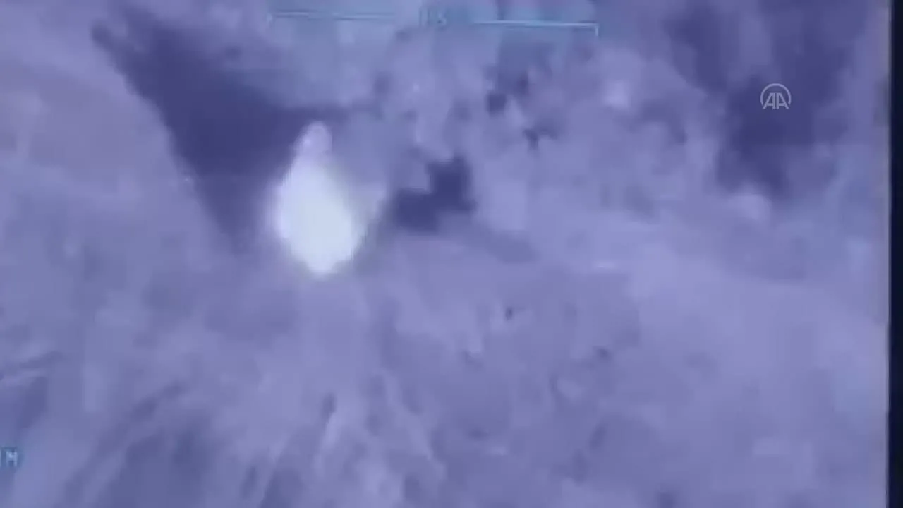 Ukrayna, Bayraktar SİHA'ların Rus yanlılarını vurduğu anları paylaştı