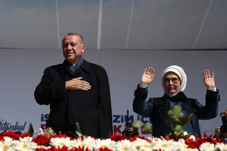 Tansu Çiller ve Mehmet Ağar Yenikapı'da! Başkan Erdoğan karşıladı