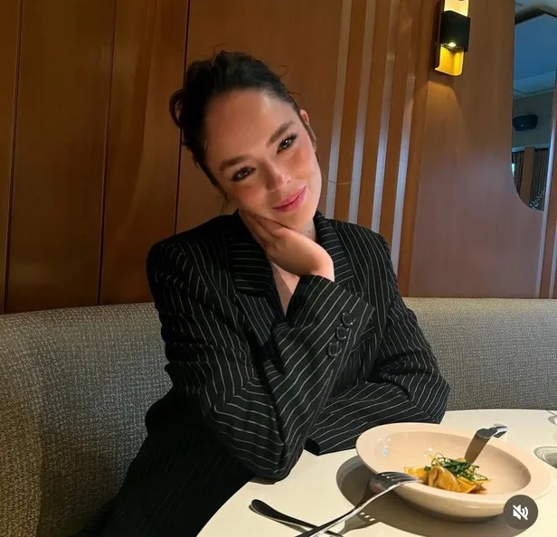 buse-meral-kimdir-aile-saadetinin-gonulu-buse-meral-kac-yasinda-aslen-nereli-hangi-dizilerde-oynadi-1750072641632.jpg Buse Meral (Instagram)