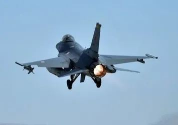 Irak'ın kuzeyine hava harekatı