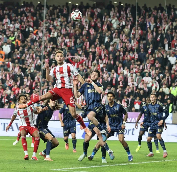 kanarya-deplasmanda-kan-kaybetti-fenerbahce-ve-antalyaspor-puanlari-paylasti-1772392067278.jpg Kanarya deplasmanda kan kaybetti! Fenerbahçe ve Antalyaspor puanları paylaştı - 1