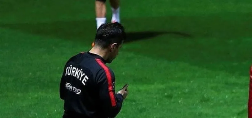 A Milli Takım’da Emre Belözoğlu sevinci! Dua ederek idmana çıktı