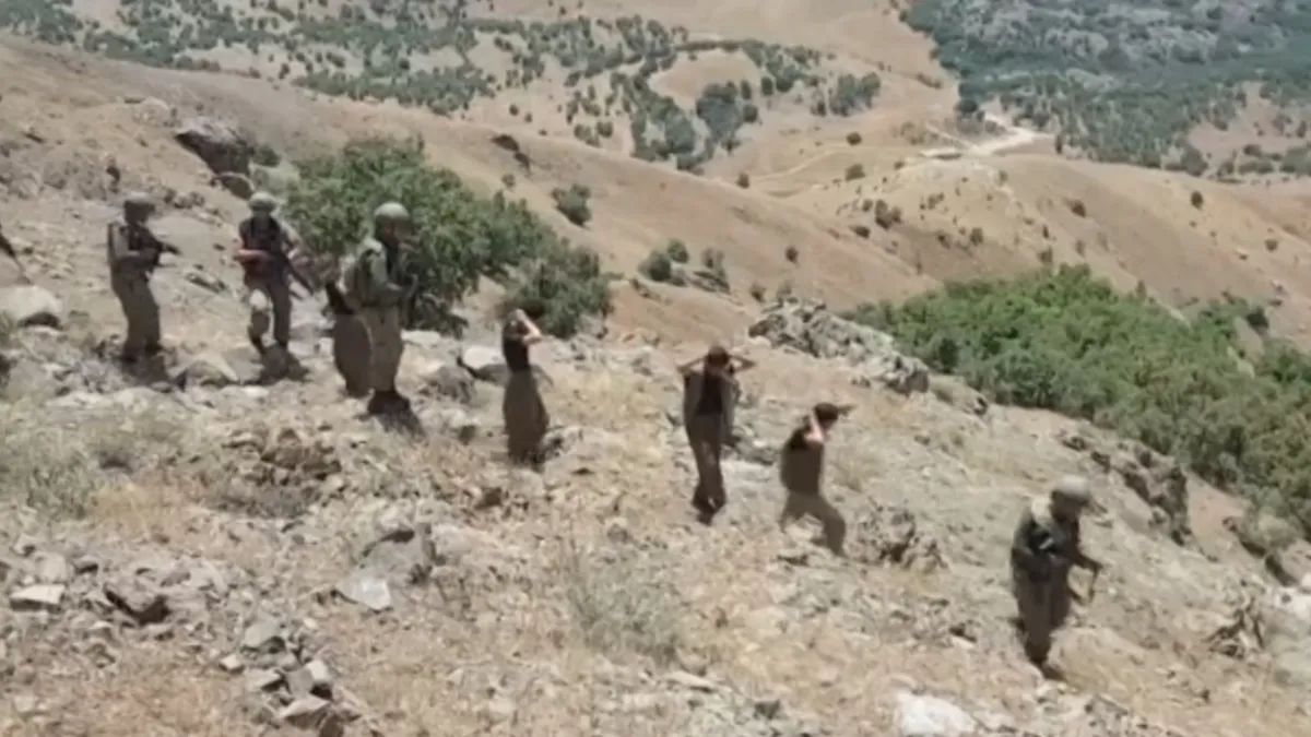 PKK’nın silah bırakma süreci | Fotoğraflı şov ve provokasyona karşı uyarı