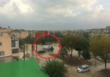 Mersin'de göreve giden TOMA selde mahsur kaldı