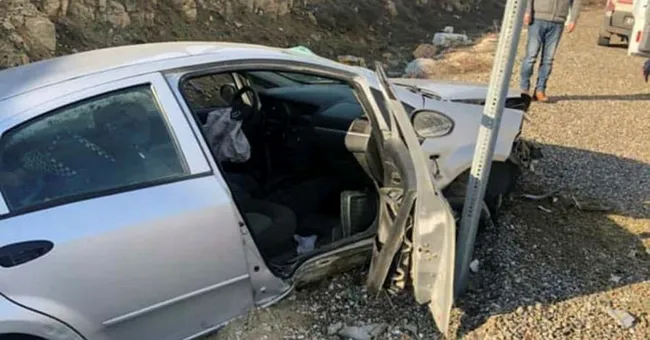Zonguldak’ta feci kaza! Hurdaya dönen araçtan sağ kurtuldu - 2