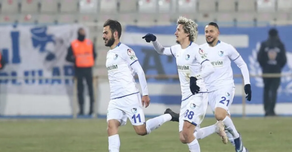 Büyükşehir Belediye Erzurumspor - Beşiktaş maç sonucu: 3-2