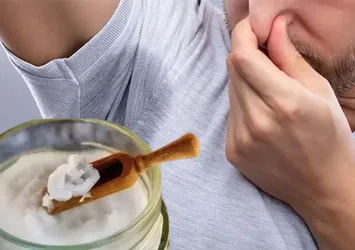 Terlemeyi anında kesen yöntem! Bir kullanımda etki ediyor...