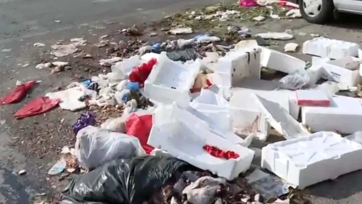 Kartal Belediyesi'nde grev kararı! Sokaklar çöplerle doldu