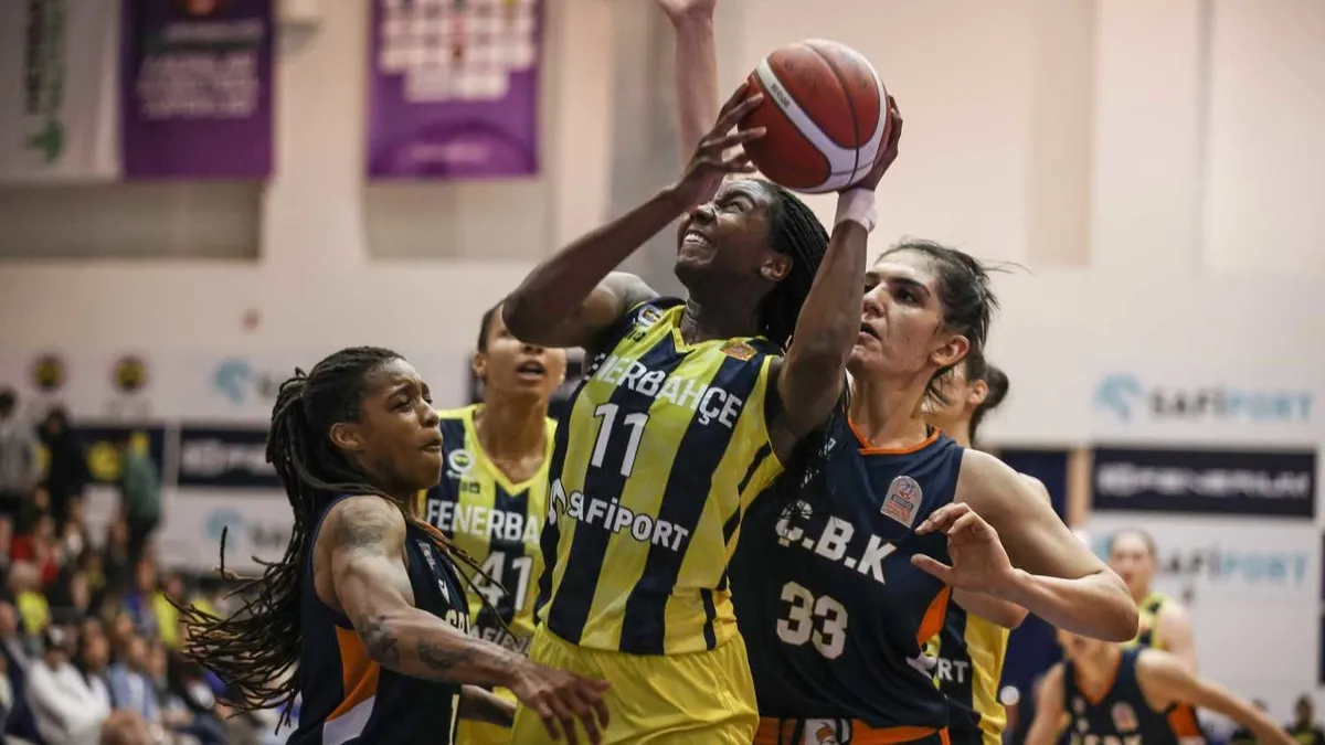 Galatasaray'dan yeni transfer: ABD'li pivot Williams ile 1 yıllık anlaşma