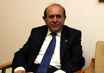 Burhan Kuzu'nun vefatı hakkında iğrenç paylaşımda bulunan CHP'li Özkoç'a sert tepki