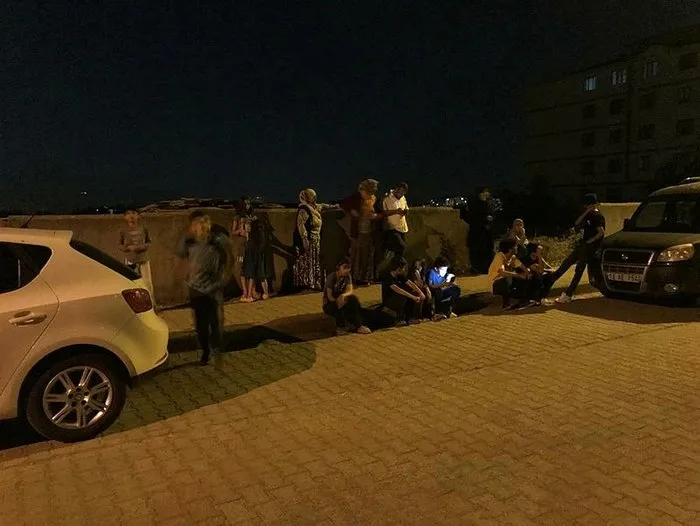 Son dakika: AFAD duyurdu! Bingöl'de 5,2 büyüklüğünde korkutan deprem | Artçılar peş peşe geldi - 7