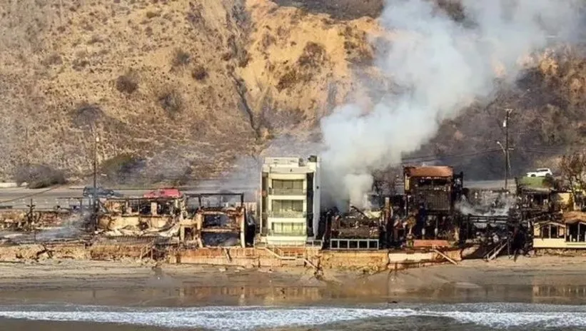 Malibu’nun mucize evi! Etrafı küle döndü bir tek o ayakta kaldı