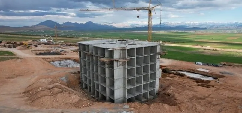 Depremin vurduğu Elbistan'da kalıcı konutlar yükseliyor