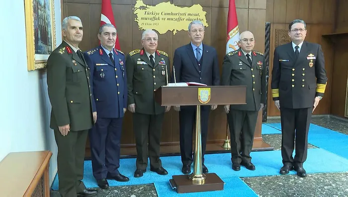 Son dakika: Milli Savunma Bakanı Hulusi Akar ve komutanlar Ege Ordusu Komutanlığında - 1