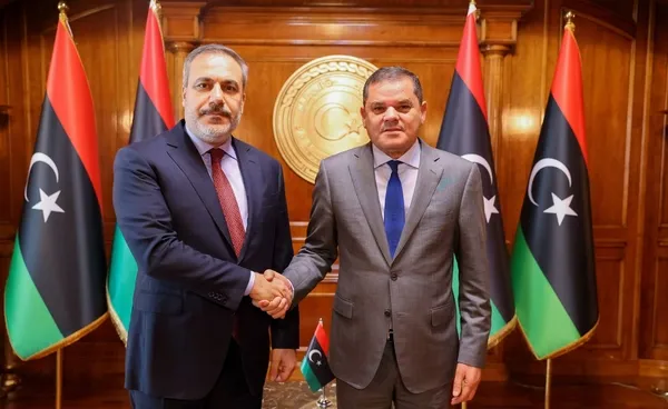 MİT Başkanı Hakan Fidan Libya Başbakanı Dibeybe ile görüştü