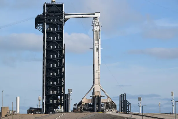 falcon-9-roketi-teknik-ozellikleri-uzaya-gidecek-turk-astronotu-tasiyacak-ax-3-space-x-falcon-9-uzay-araci-ned-1705511245740.jpg Falcon 9 roketi teknik özellikleri | Uzaya gidecek Türk astronotu taşıyacak (AX-3) Space X Falcon 9 Uzay Aracı nedir, nasıl çalışır? - 2