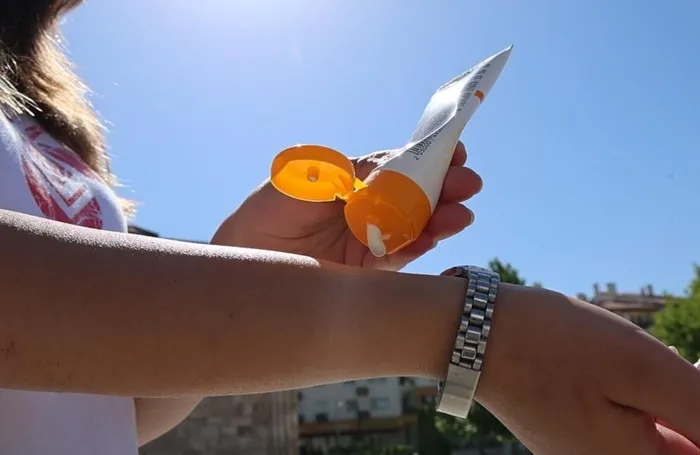 Uzmanı uyardı: ‘Uzun süre güneşte kalmak kanser riskini artırıyor’