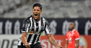 Hulk’un menajerinden dikkat çeken Beşiktaş sözleri