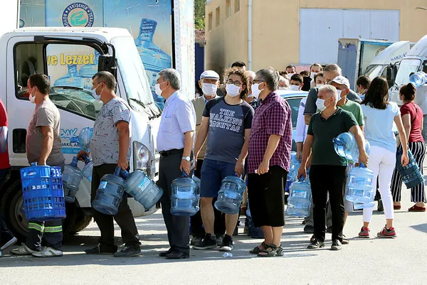 CHP’li Yılmaz Büyükerşen yönetimindeki Eskişehir’de ’Kalabak Suyu’ krizi! ESKİ Genel Müdürü Suat Balcı istifa etti