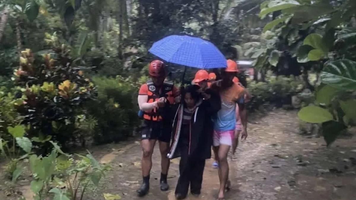 Filipinler'i vuran tayfunda can kaybı 26'ya yükseldi