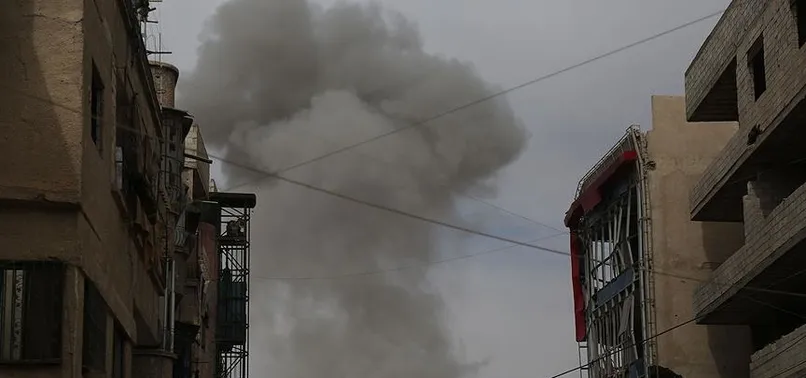 Esad rejimi yerleşim yerlerini vurdu: 13 ölü