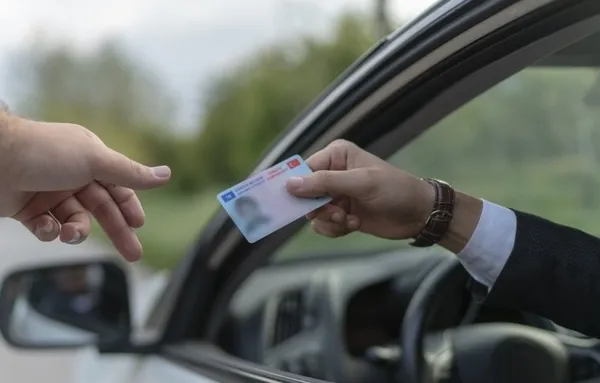 Ehliyet kursu fiyatları, harç ücreti ne kadar, kaç TL oldu 2023? A, A1, A2, B, B1, F, M ve engelli sınıfı ehliyet kurs ücretleri...