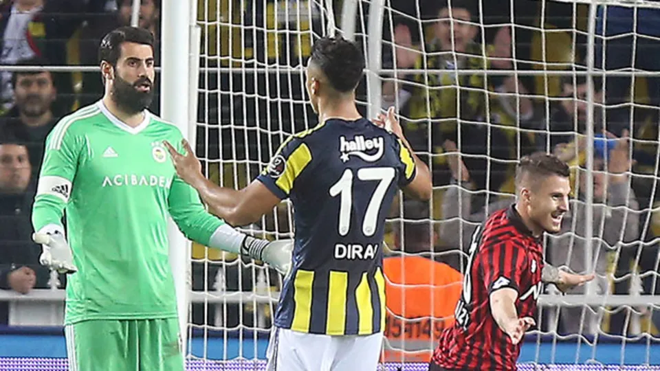 Volkan Demirel, Nabil Dirar'a küfür mü etti?