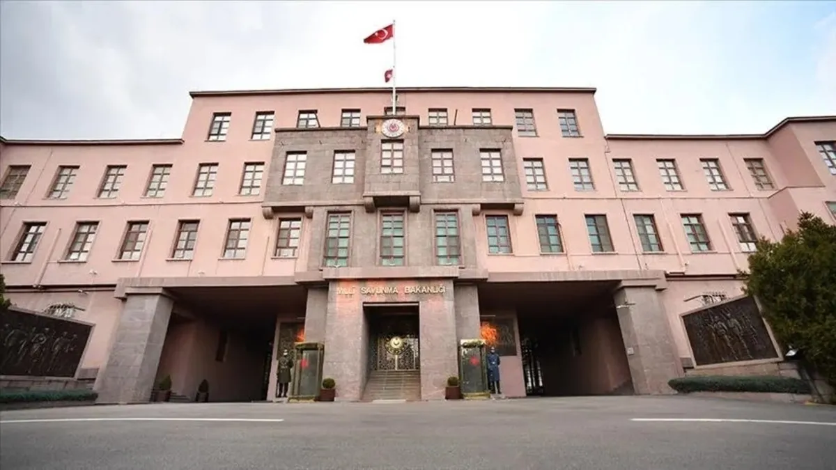 Ankara'dan Atina'ya İHA üssü uyarısı! MSB'den SDG …