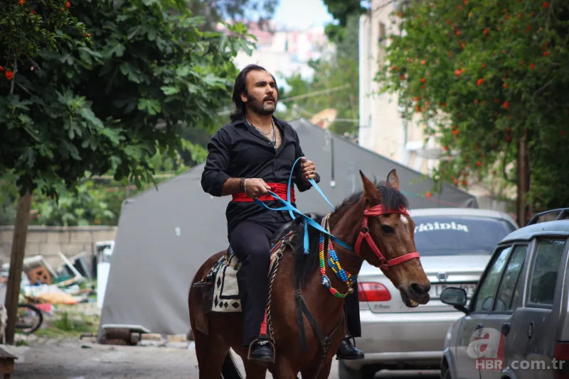 Görenler şaşkına döndü! Yeniçeri, kovboy ve at | Demokrasi şölenini böyle kutladılar 7