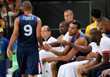 Tony Parker bıraktığını açıkladı!