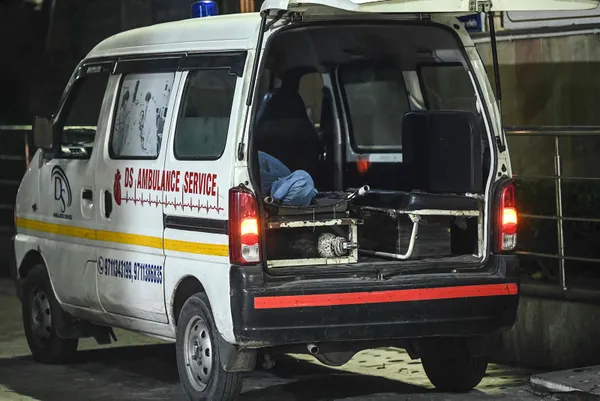 Dünyada kaydedilen en yüksek günlük vaka! Hindistan’da bilanço ağırlaşıyor