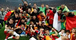 Galatasaraylı ismin menajeri açıkladı!