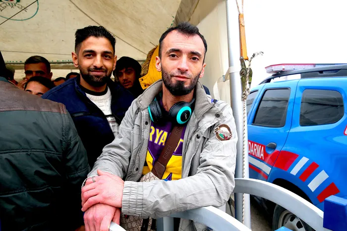 Dönüş yolundaki mazlumlara skandal sözler! Dertleri belli oldu: Müslümanlara düşmanlar - 1