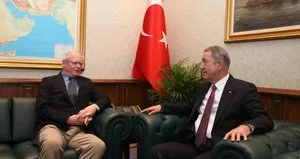 Bakan Akar, Jeffrey ve Satterfield’i kabul etti