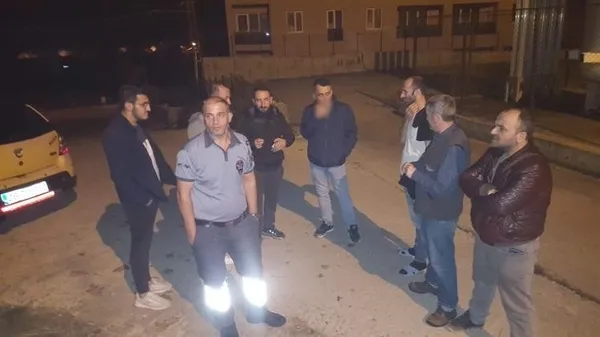 artvinde-ayi-panigi-o-anlar-kamerada-1668150926917.jpg Artvin’de ayı paniği! O anlar kamerada - 2