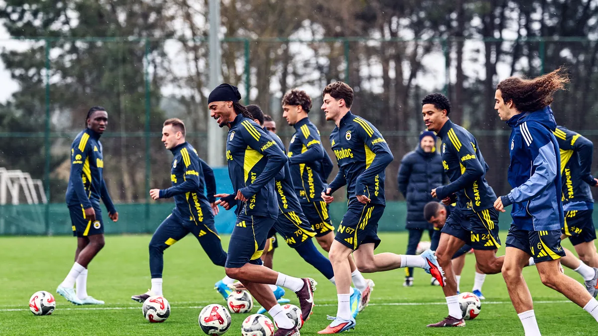 Fenerbahçe’nin Kayserispor maçı kadrosu açıklandı