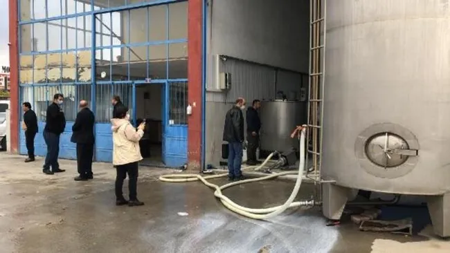 TikTok'ta rezalet! Konya'da süt fabrikasında skandal görüntüler! Hem firma hem bakanlıktan açıklama - 6