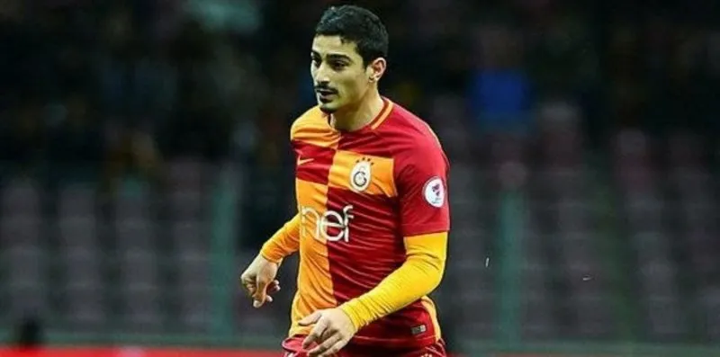 Futbol Hayatini Italya Da Surduren Koray Gunter Insanlar Korkunc