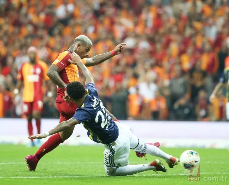 Galatasaray-Fenerbahçe derbisinde seyirci rekoru kırıldı
