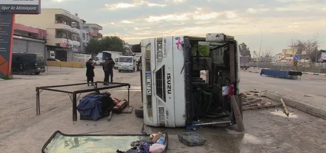 Adana’da feci kaza! 15 kişi yaralandı