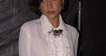 Zeynep Bastık burun ameliyatı oldu! Böyle duyurdu...